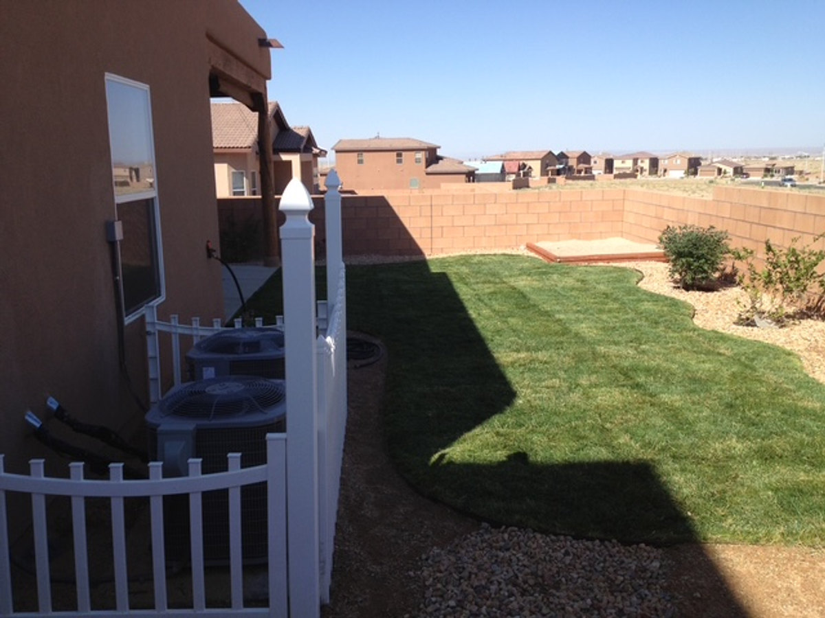 Proyecto de paisajismo terminado por Perfection Landscaping & Design, foto 5