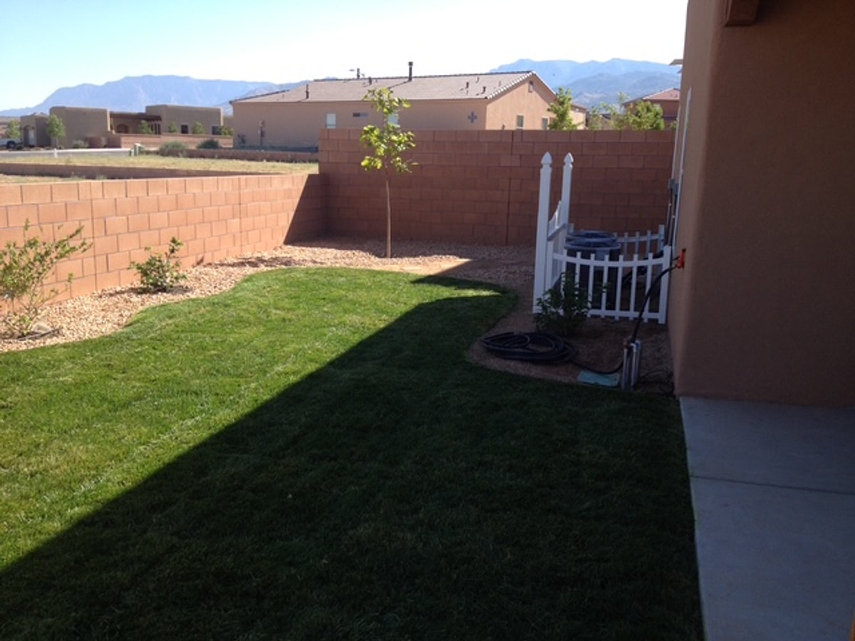 Proyecto de paisajismo terminado por Perfection Landscaping & Design, foto 7