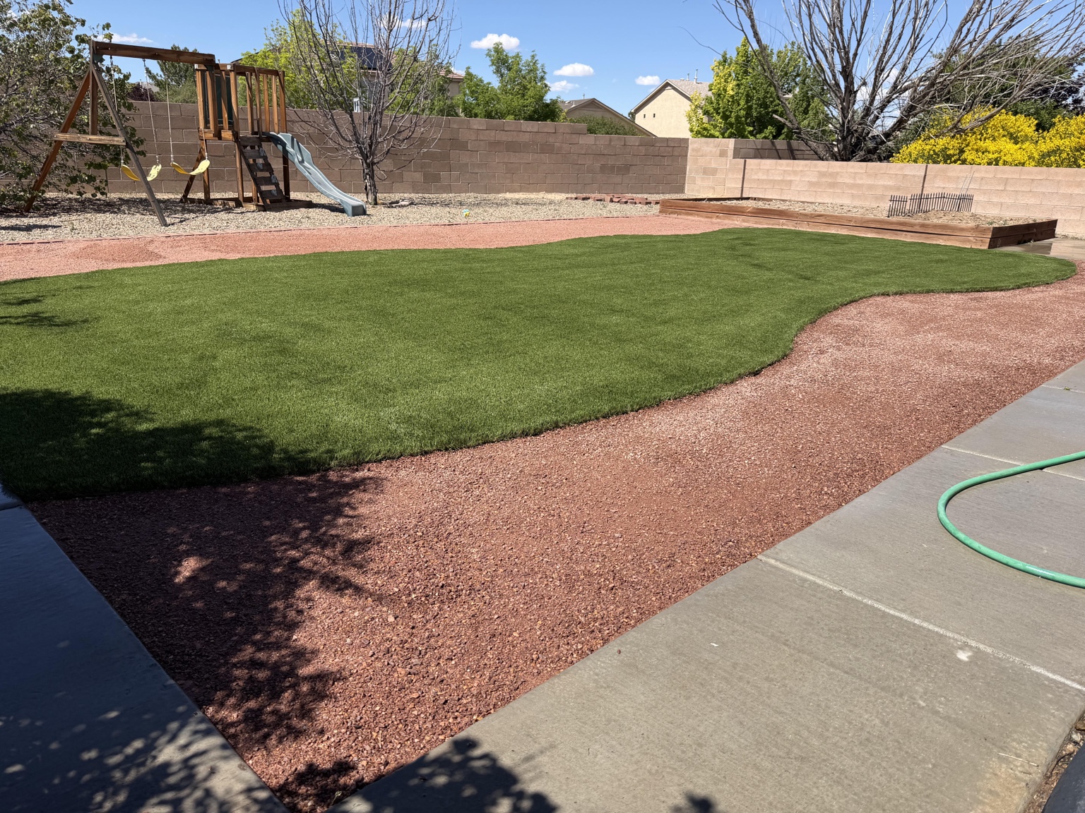 Proyecto de paisajismo terminado por Perfection Landscaping & Design, foto 28